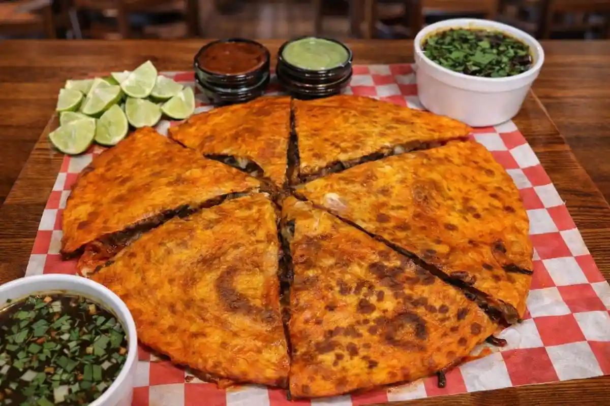 Pizza de Birria
